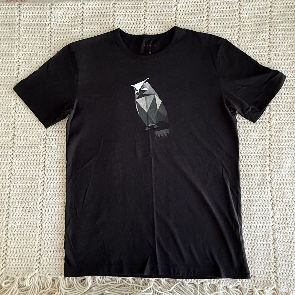 Tesla Owl Cyber Truck Medium T-Shirt Black Graphic Graffiti Tee Short Sleeve